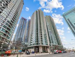 611 - 381 FRONT STREET W Toronto, ON M5V 3R8