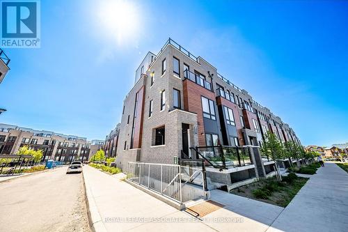 44 - 30 Liben Way, Toronto, ON 