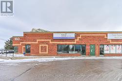 32 - 160 EAST BEAVER CREEK ROAD  Richmond Hill, ON L4B 3L4