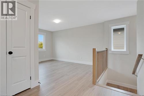 24 Moon Crescent, Cambridge, ON 