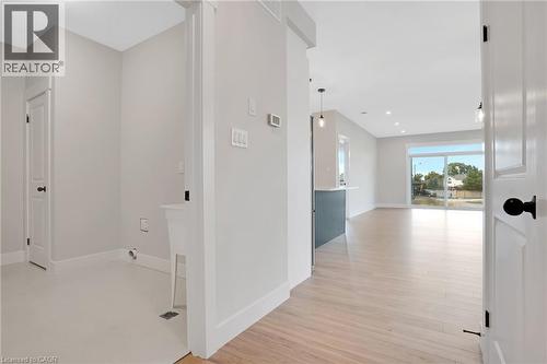 24 Moon Crescent, Cambridge, ON 