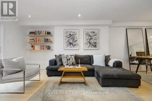 327 St Andrew Street, Ottawa, ON 