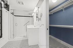 ensuite 2 heated floors and walk-in closet - 
