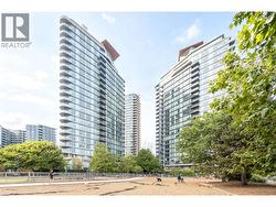 1007 918 COOPERAGE WAY Vancouver, BC V6B 0A7