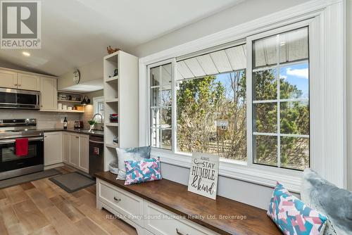 Fabulous window to enjoy nature - 5 Meharg Drive, Mckellar, ON 