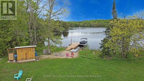 Hours of boating fun on Lake Manitouwabing - 5 Meharg Drive, Mckellar, ON 