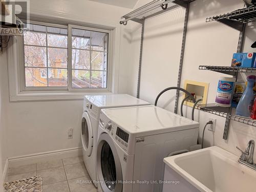 Convenient main floor laundry - 5 Meharg Drive, Mckellar, ON 