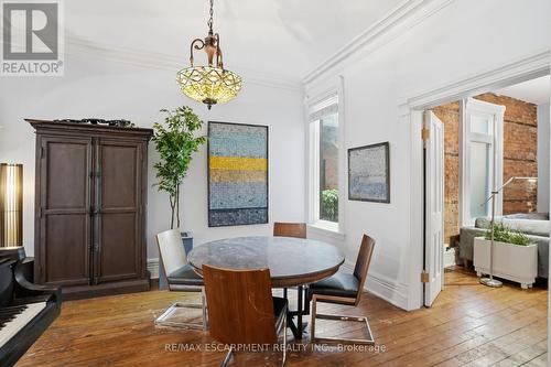 101 Victoria Avenue S, Hamilton, ON 