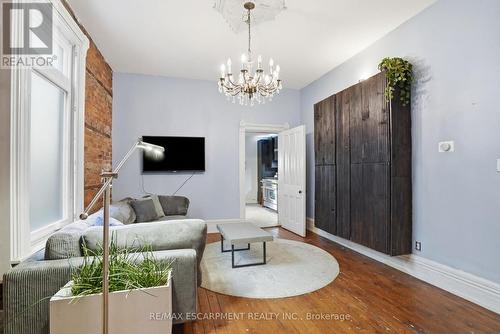 101 Victoria Avenue S, Hamilton, ON 