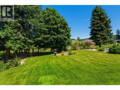 2642 Golf View Place, Blind Bay, BC - Outdoor