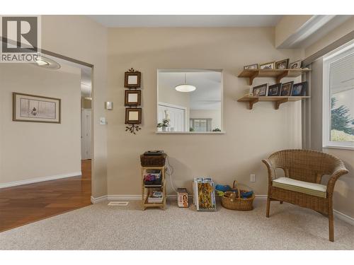 2642 Golf View Place, Blind Bay, BC - Indoor Photo Showing Other Room
