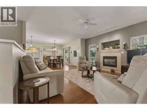 2642 Golf View Place, Blind Bay, BC - Indoor Photo Showing Living Room With Fireplace