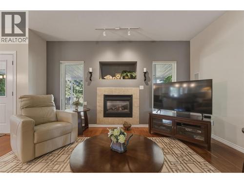 2642 Golf View Place, Blind Bay, BC - Indoor Photo Showing Living Room With Fireplace