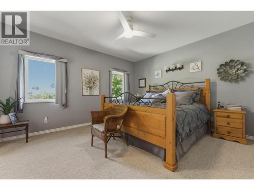 2642 Golf View Place, Blind Bay, BC - Indoor Photo Showing Bedroom