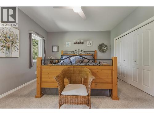 2642 Golf View Place, Blind Bay, BC - Indoor Photo Showing Bedroom
