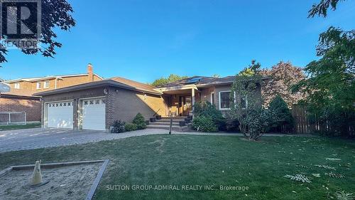 51 FAYE COURT  Vaughan, ON L4J 5B6