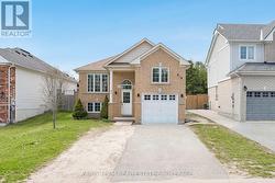 92 WESLEY AVENUE Wasaga Beach, ON L9Z 0B9