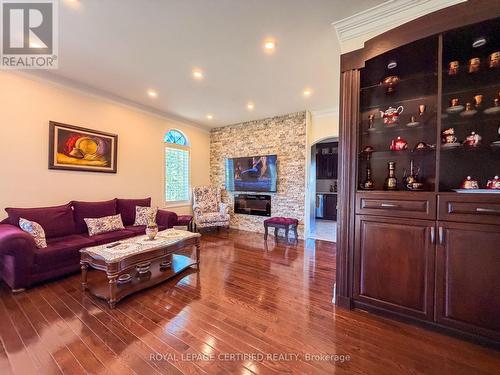 7349 Zinnia Place, Mississauga, ON 