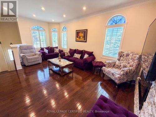 7349 Zinnia Place, Mississauga, ON 