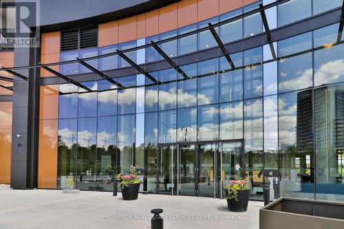 733 - 18 ESTHER SHINER BOULEVARD , Toronto, Ontario M2K 0J7 3