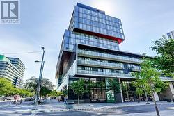 527 - 35 ROLLING MILLS ROAD Toronto, ON M5A 0V6
