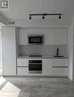 704 - 327 KING STREET W Toronto, ON M5V 0W7
