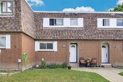 5518 EMPRESS Windsor, ON N8T 1B4