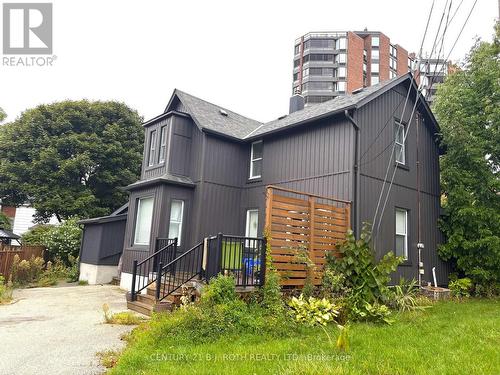 253 DUNLOP STREET E  Barrie, ON L4M 1B6