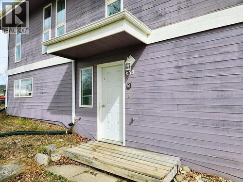 633 Yates Crescent, Faro, YT 