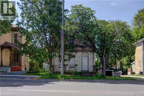 209 DALHOUSIE Street  Brantford, ON N3S 3T8