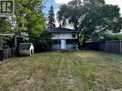 807 Weldon Avenue, Saskatoon, SK - Outdoor