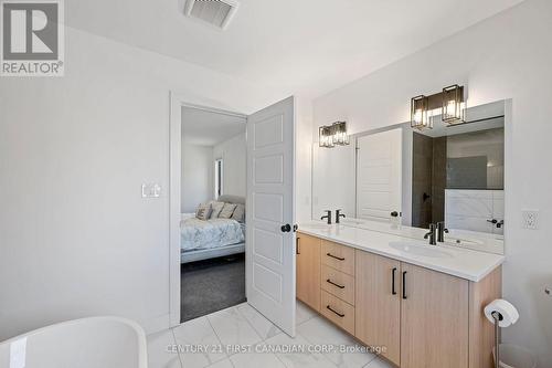 5 Hartland Circle, St. Thomas, ON 