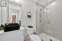 Guest Bathroom - 