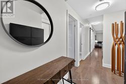 Bright entrance - 