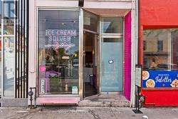 831 QUEEN STREET W  Toronto, ON M6J 1G1