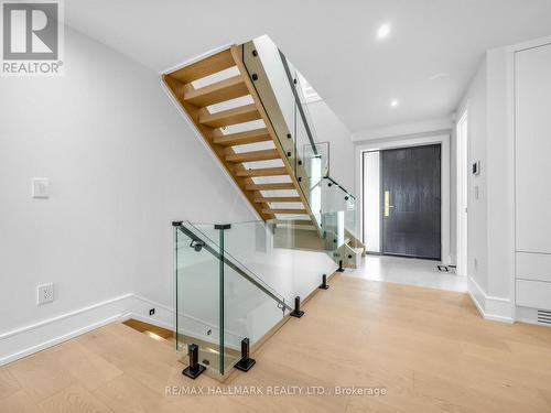 30 Kellythorne Drive, Toronto, ON 