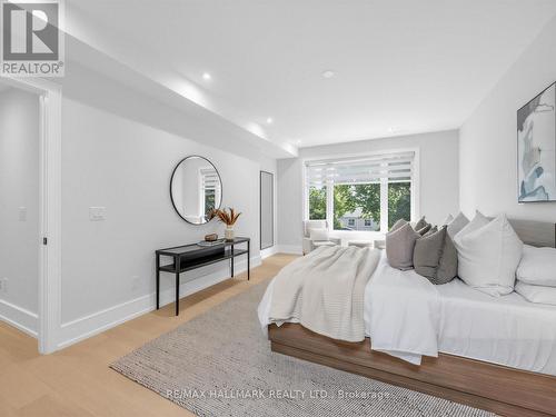 30 Kellythorne Drive, Toronto, ON 