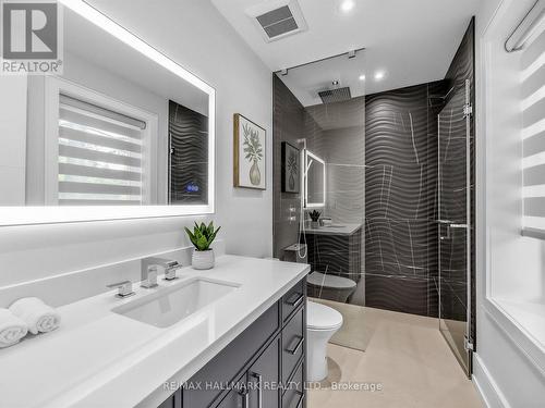 30 Kellythorne Drive, Toronto, ON 