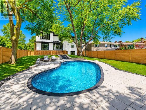 30 Kellythorne Drive, Toronto, ON 