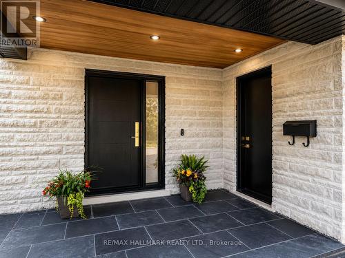 30 Kellythorne Drive, Toronto, ON 