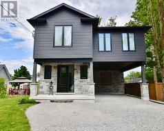 4 CENTRE STREET Barrie, ON L4N 3L4