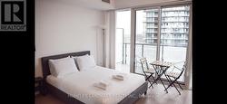 2802 - 101 PETER STREET Toronto, ON M5V 0G6