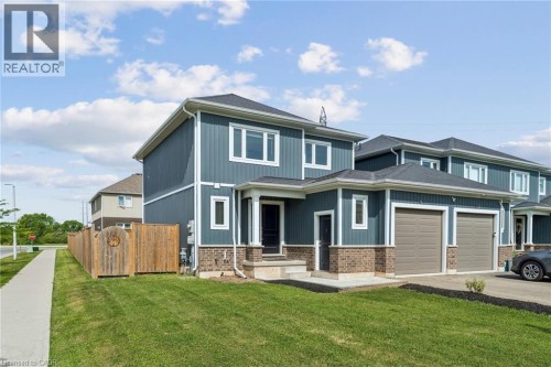 4 VIGER Drive  Welland, ON L3B 0E3