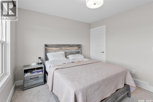 676 Meadows Boulevard, Saskatoon, SK 