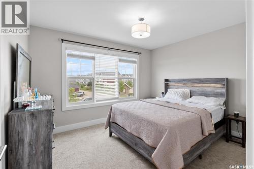 676 Meadows Boulevard, Saskatoon, SK 