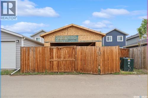 676 Meadows Boulevard, Saskatoon, SK 