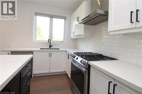 266 Chippewa Avenue, Shelburne, ON - Indoor Photo Showing Kitchen With Upgraded Kitchen