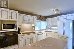 Kitchen Area Open To Dining Area - 