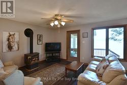 Living room Area with Gas Fireplace - 