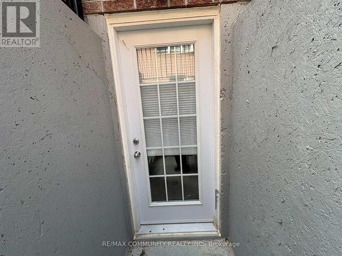 60 SAINT HUBERT DRIVE , Brampton, Ontario L6P 1Y5 3